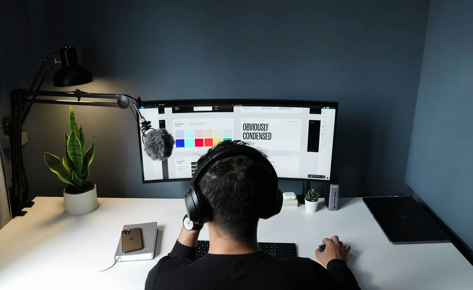 Digital Marketing vs. Graphic Design: Which is Better?