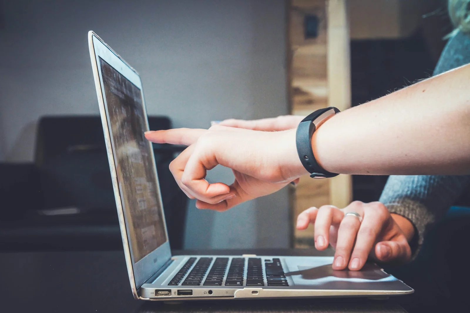Social Media Campaign Strategies for Public Relations and Marketing